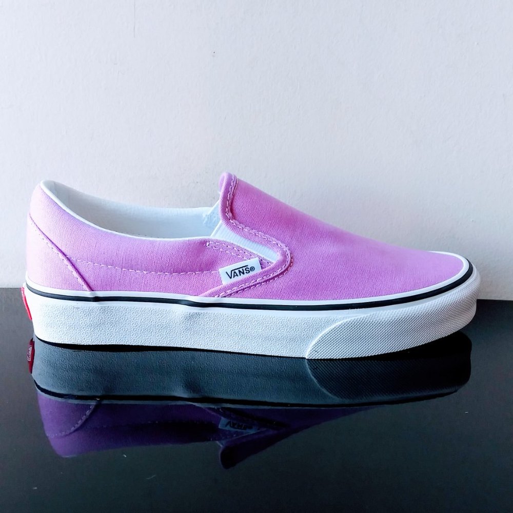 Vans Women's "Off the Wall" Slip-On Canvas Sneaker